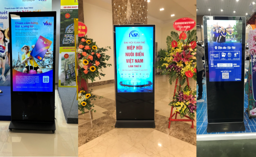 Dịch vụ cho thuê Standee điện tử 43 inch đẹp, động bộ cho sự kiện