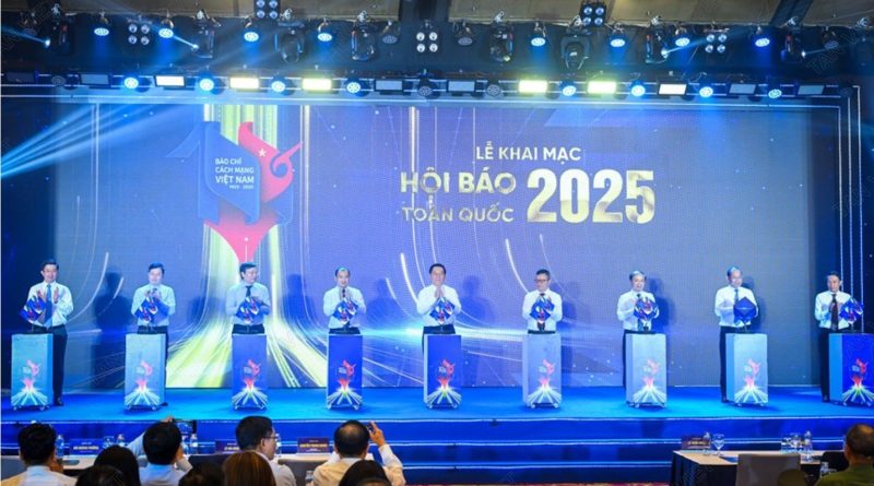Khai mạc hội báo toàn quốc năm 2025 tại Trung tâm hội nghị quốc gia