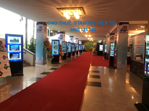 Dịch vụ cho thuê standee điện tử 43-55 inch tại Hải Phòng, số lượng lớn, chất lượng tốt, dịch vụ tận nơi, giá rẻ.